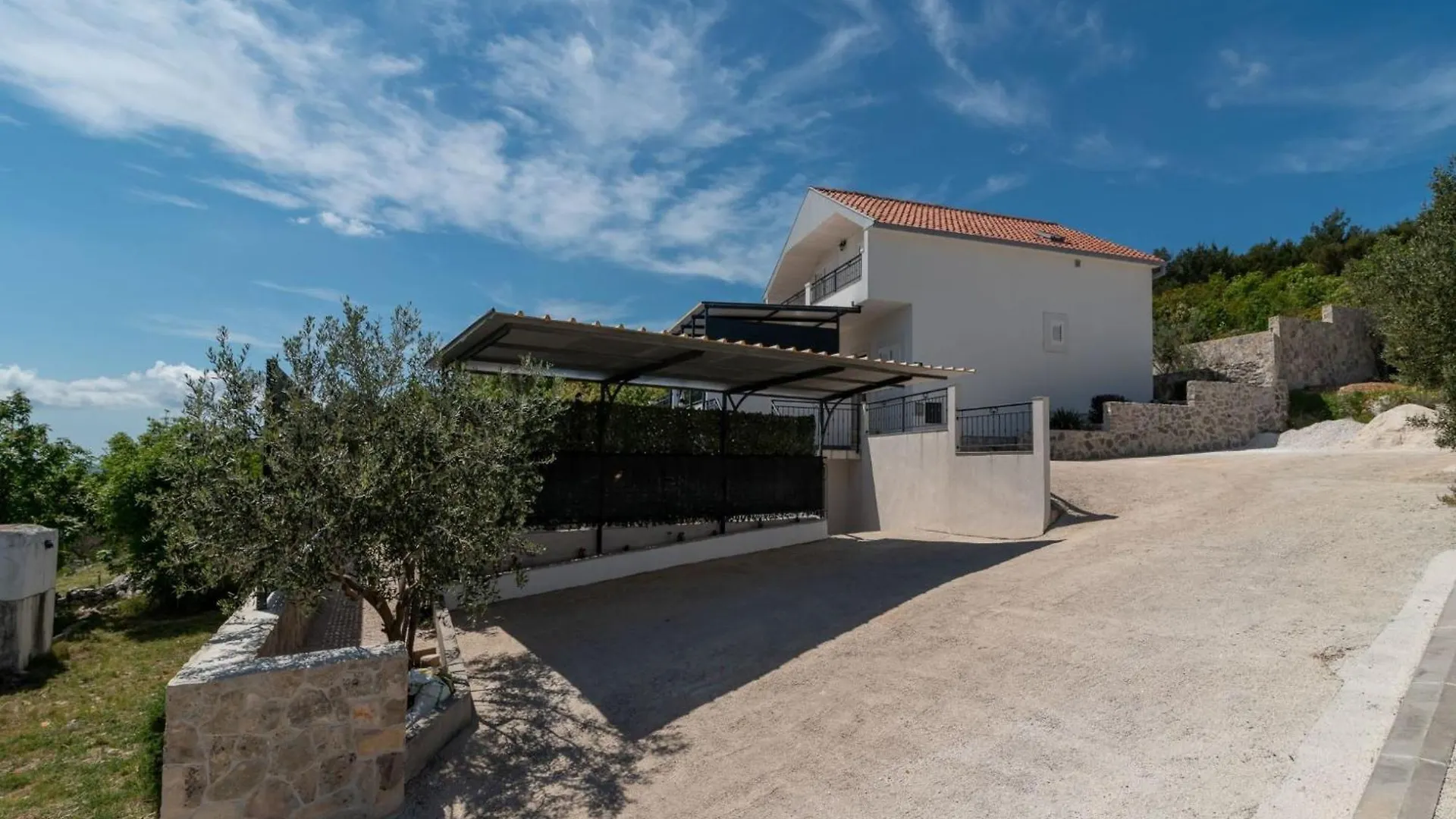 Hillside Villa In Trogir With Pool, Terrace, And Stunning City View