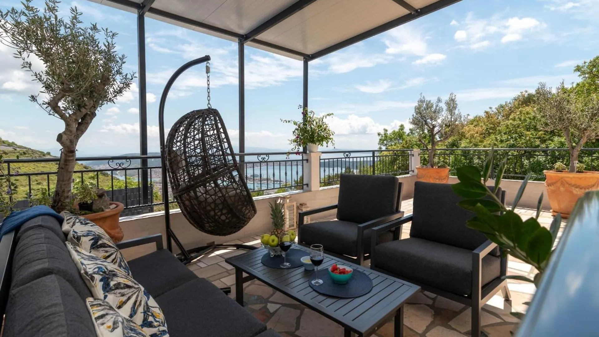 Hillside Villa In Trogir With Pool, Terrace, And Stunning City View