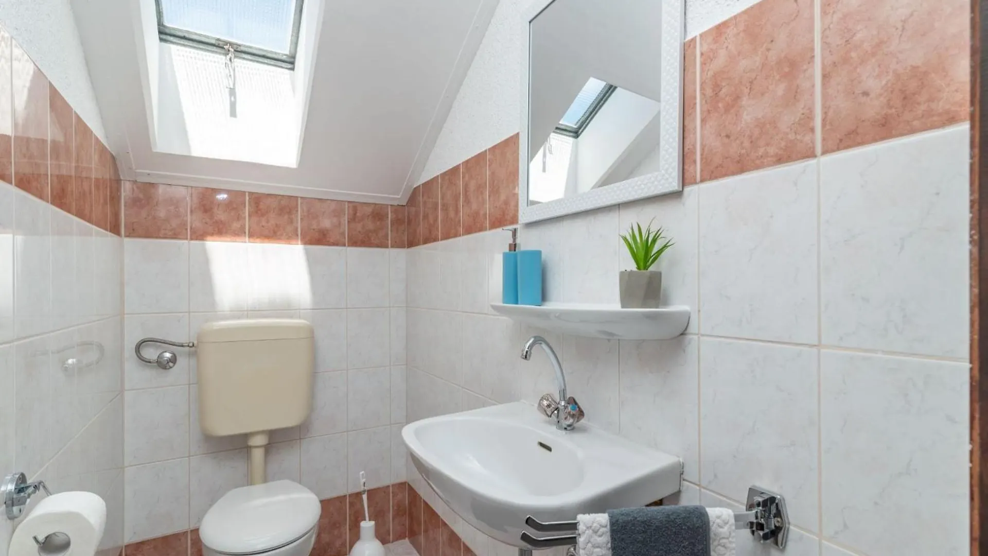 Hillside Villa In Trogir With Pool, Terrace, And Stunning City View 0*,
